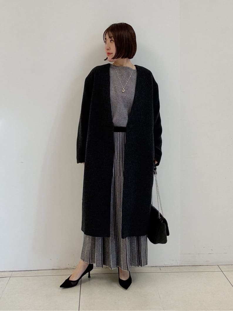 yoshiyaさんの「INDIVI｜【洗える／SETUP可能】ジャカードニット プリーツスカート」を使ったコーディネート