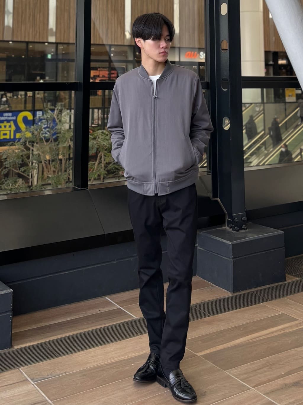 うらしーさんの「THE SHOP TK｜FLEX LINE ストレッチリブブルゾン　ストレッチ/防シワ/マシンウォッシャブル/セットアップ可」を使ったコーディネート