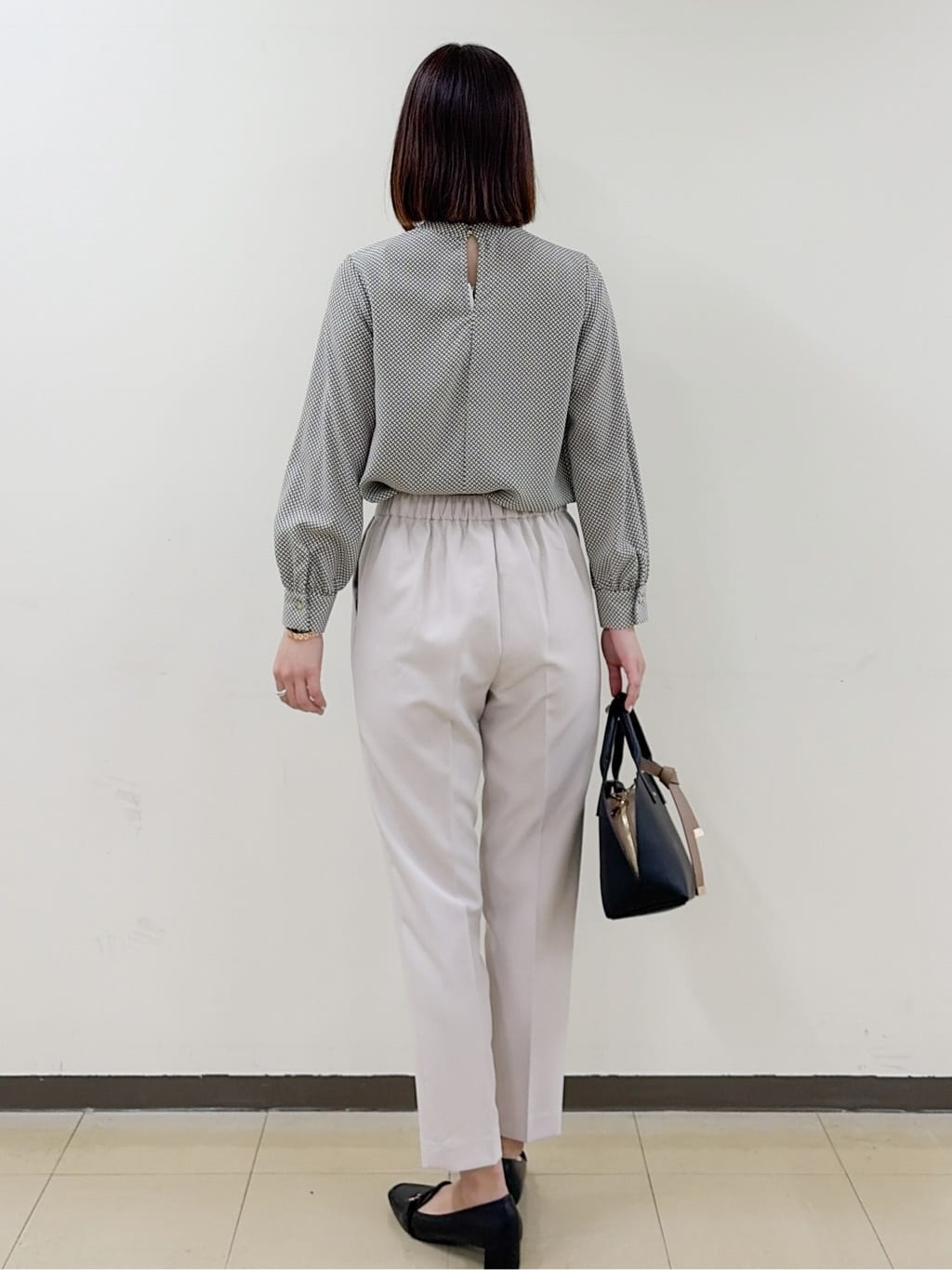 yurinaさんの「index｜アシンメトリーボウタイブラウス【洗濯機OK／イージーアイロン／防シワ】《XS～LL》」を使ったコーディネート