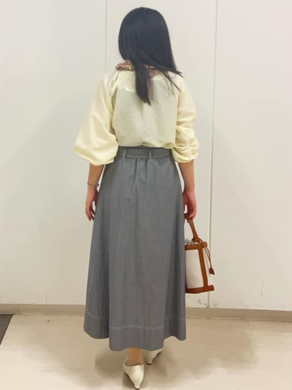 Rihoさんの「Reflect｜【接触冷感】ボリュームスリーブサテンジャカードブラウス」を使ったコーディネート