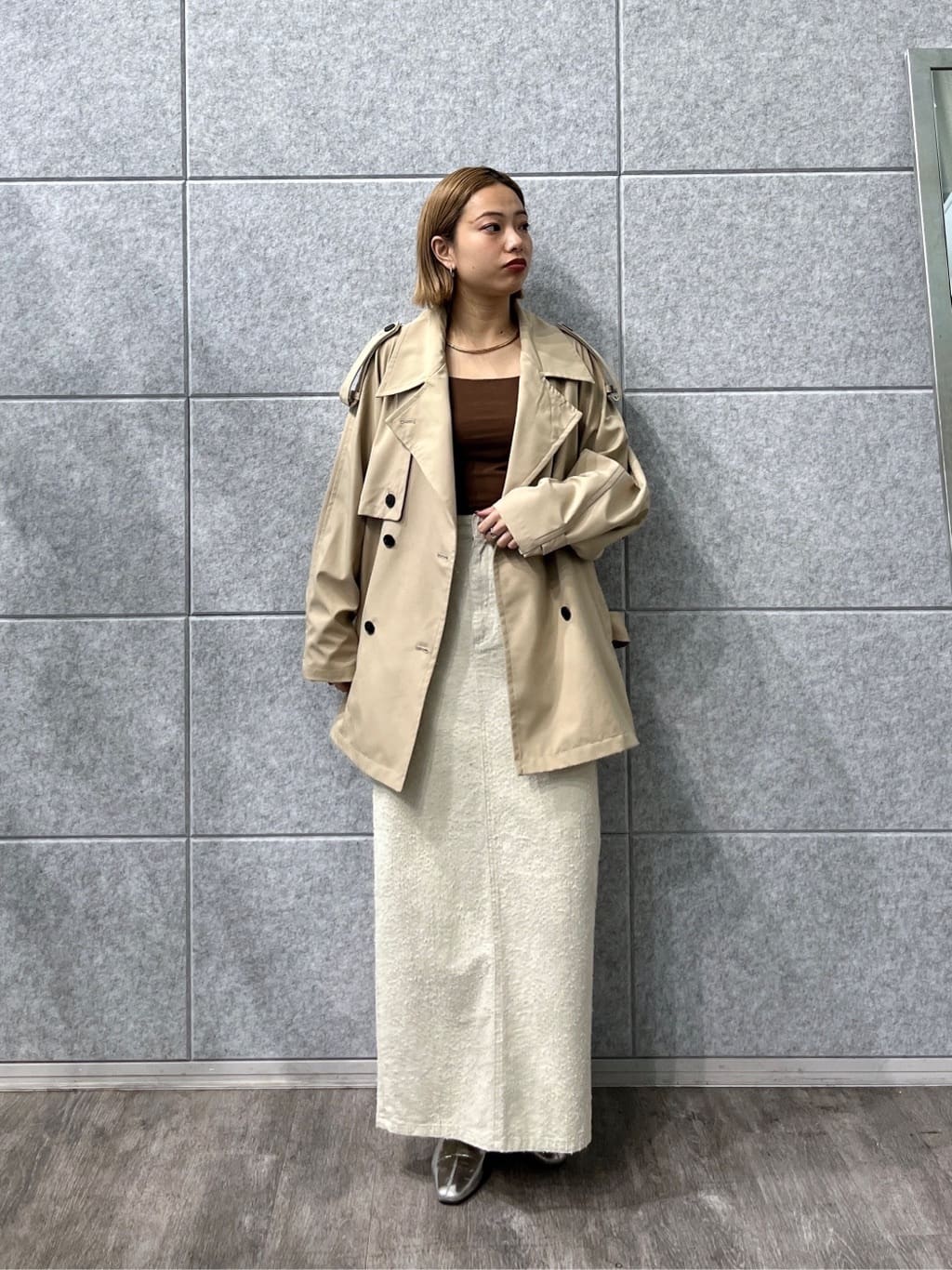 Harukaさんの「INDIVI｜【撥水】ボンディングショートトレンチ」を使ったコーディネート