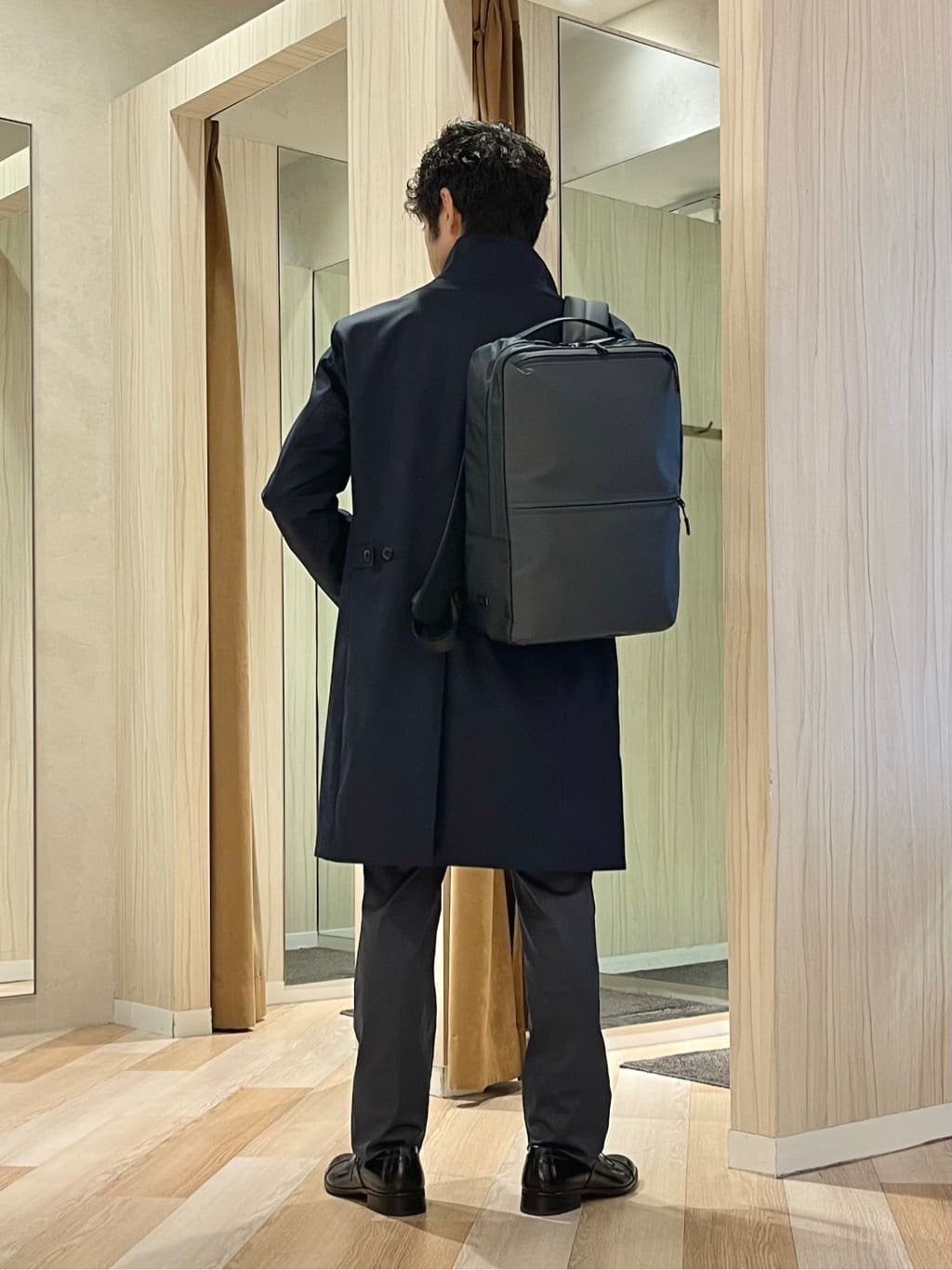 URAさんの「TAKEO KIKUCHI｜撥水ツイル スタンドカラー コート」を使ったコーディネート