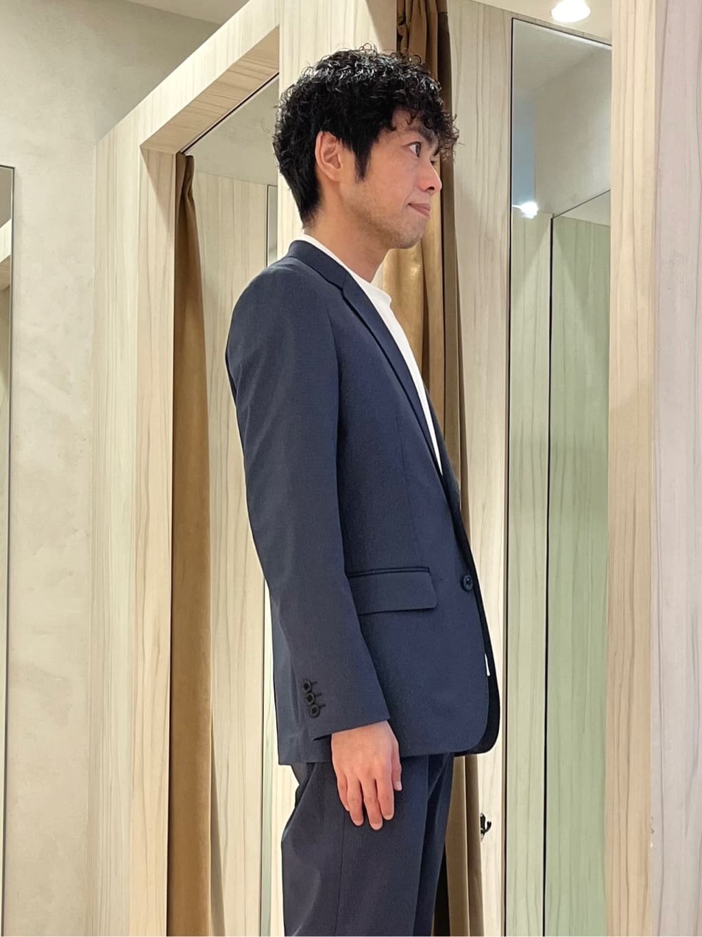 URAさんの「TAKEO KIKUCHI｜撥水ツイル スタンドカラー コート」を使ったコーディネート
