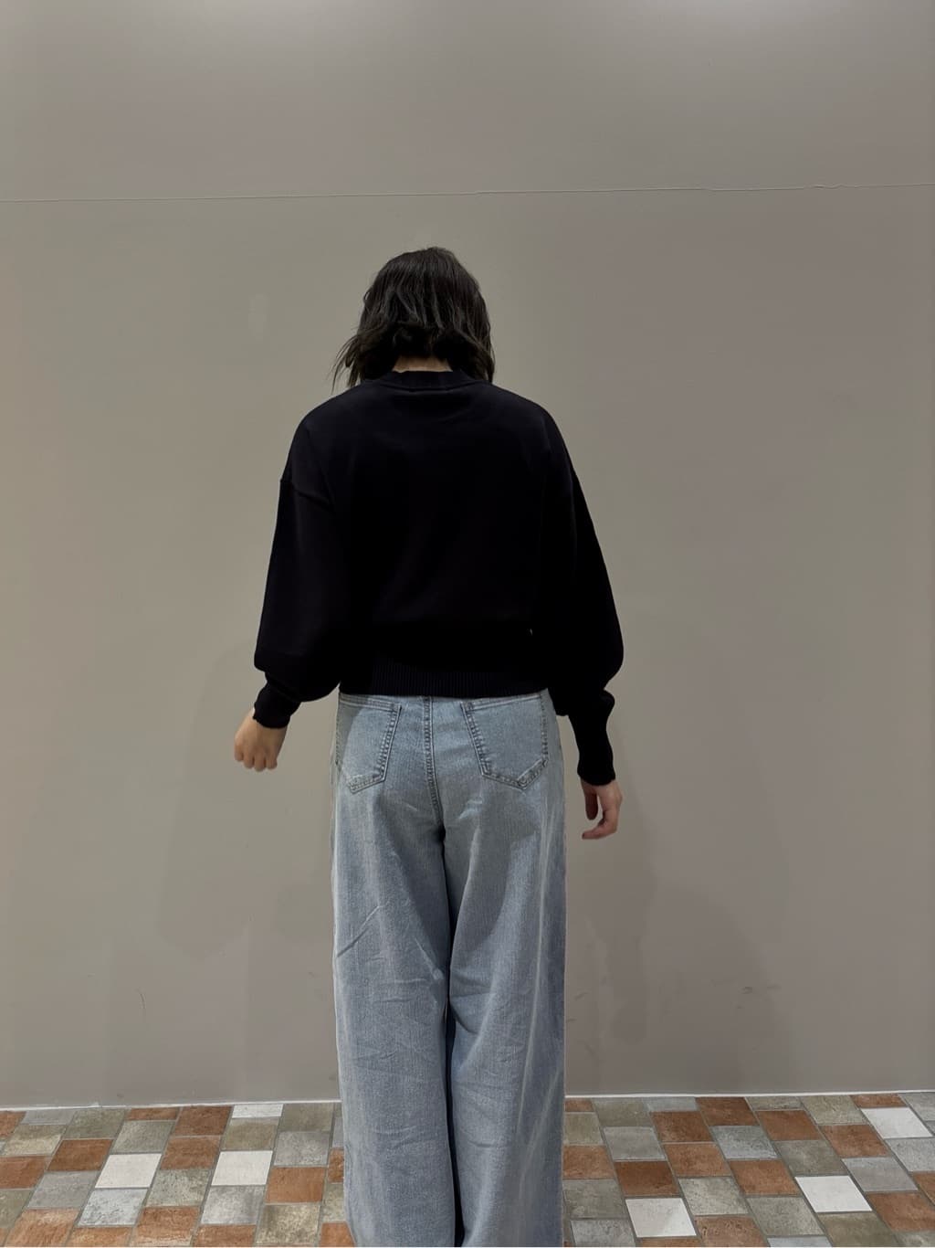 みゆさんの「INDIVI｜ハイウエストカットオフデニム」を使ったコーディネート