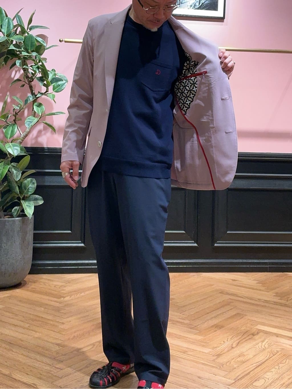 torigoeさんの「DRESSTERIOR｜【セットアップ可/MonoMax4月号掲載/Safari5月号掲載】CARREMAN ストレッチジャ」を使ったコーディネート