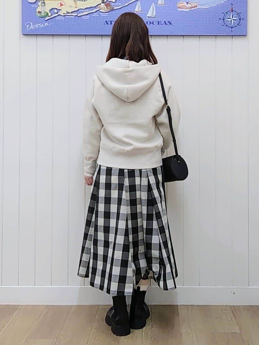 itoさんの「Dessin｜【洗える】フリルネックブラウス」を使ったコーディネート