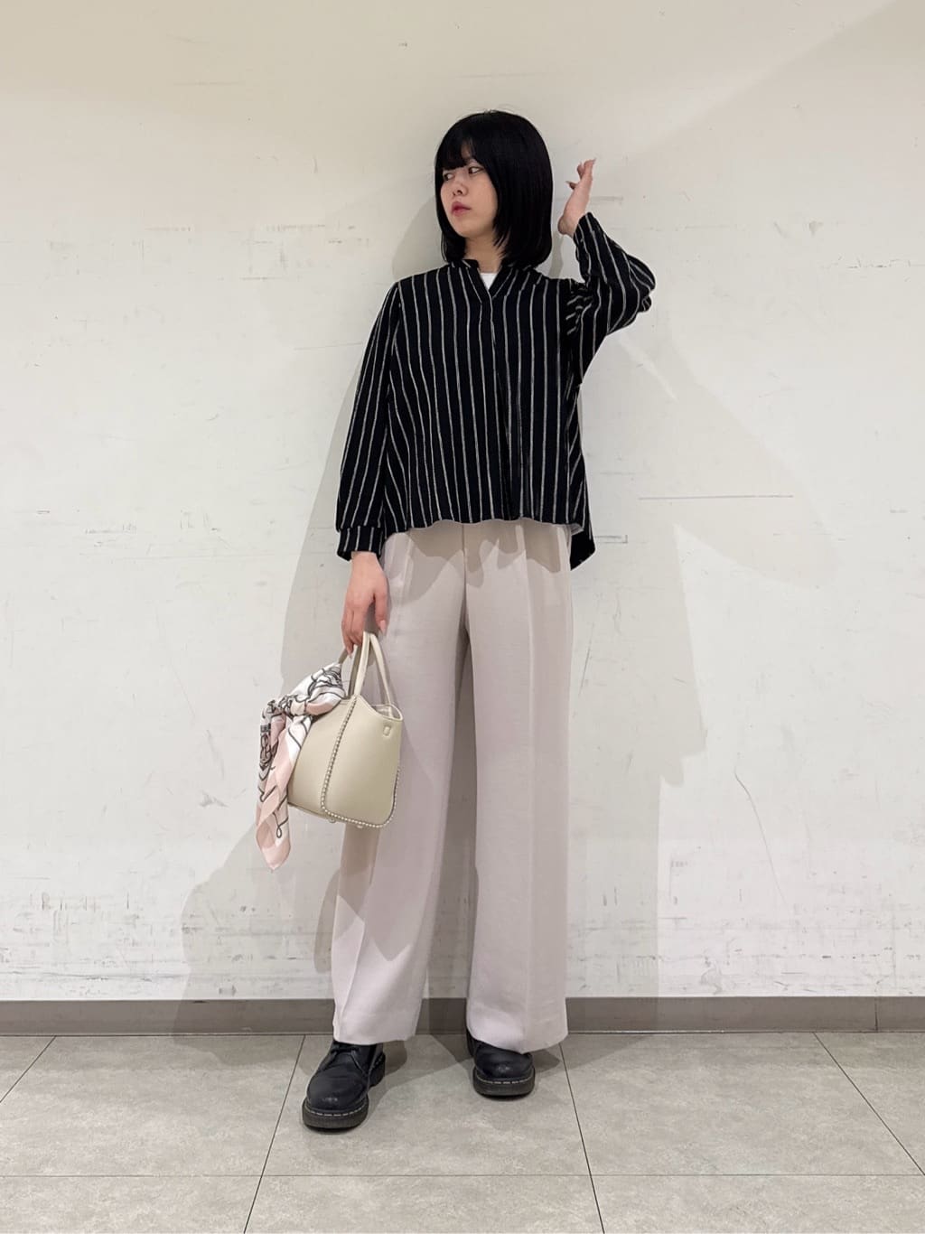 rinaさんの「INDIVI｜【抗菌防臭／消臭】上品光沢コットンTシャツ」を使ったコーディネート