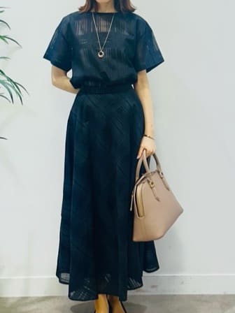 Miwaさんの「UNTITLED｜【アンサンブル可/薄手】ベーシッククルーネックカーディガン」を使ったコーディネート