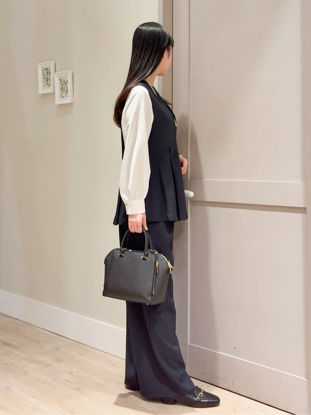Mayuさんの「grove｜【マシンウォッシュ/防シワ】袖ドッキングペプラムブラウス【着回しカセット】」を使ったコーディネート