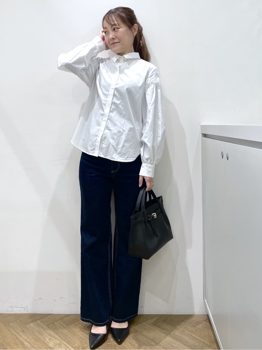 Junさんの「index｜ボリュームスリーブブラウス【洗濯機OK】《5col》」を使ったコーディネート