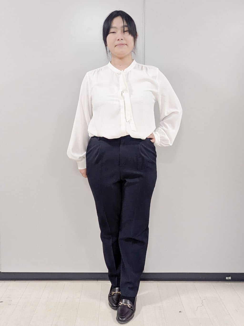 Nonさんの「index｜フェイクパールピンボウタイブラウス【洗濯機OK／イージーアイロン／ストレッチ】《XS-LL》」を使ったコーディネート