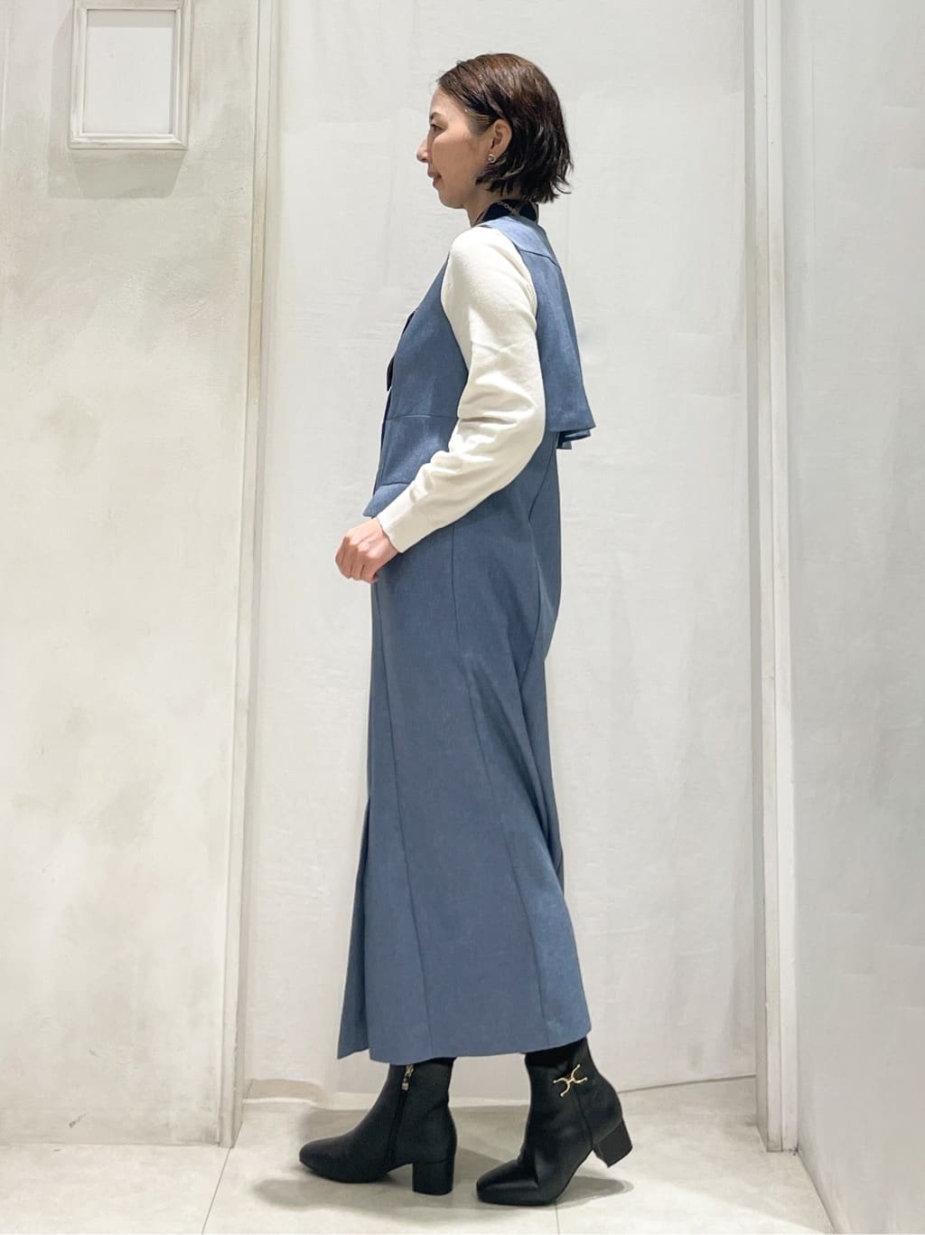 hiroさんの「grove｜高評価！【一枚着／ジレ】着回しできるトレンチライクジャンドレ」を使ったコーディネート