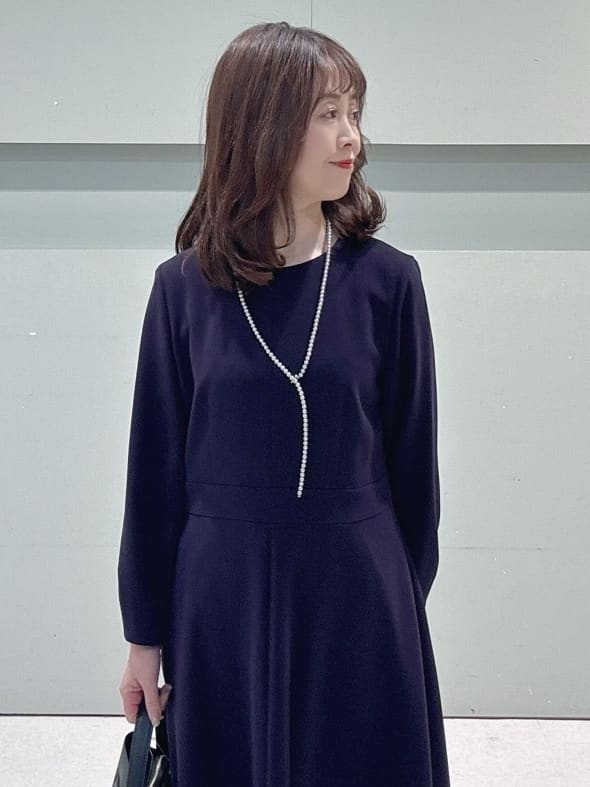 makiさんの「UNTITLED｜【セレモニー】パール調フリークリップネックレス」を使ったコーディネート