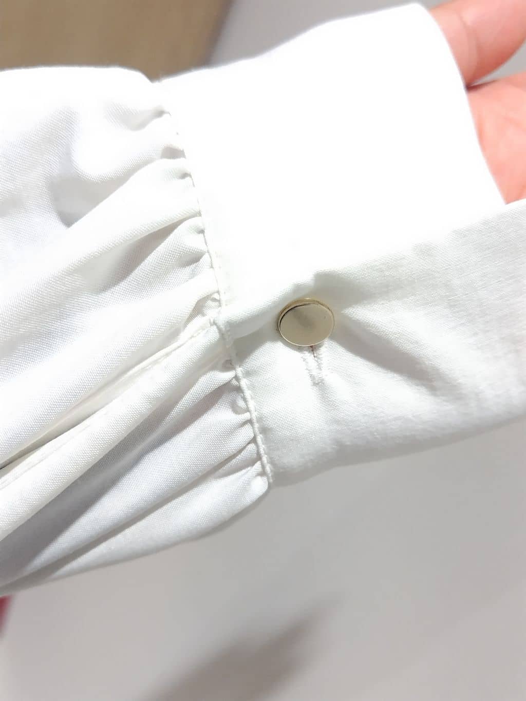 satsukiさんの「grove｜【マシンウォッシュ/防シワ】袖ドッキングペプラムブラウス【着回しカセット】」を使ったコーディネート