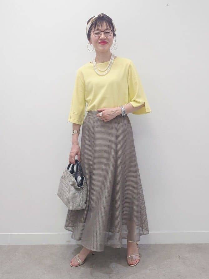 MUTSUKOさんの「UNTITLED｜【洗える/清涼感】袖スリットニットプルオーバー」を使ったコーディネート