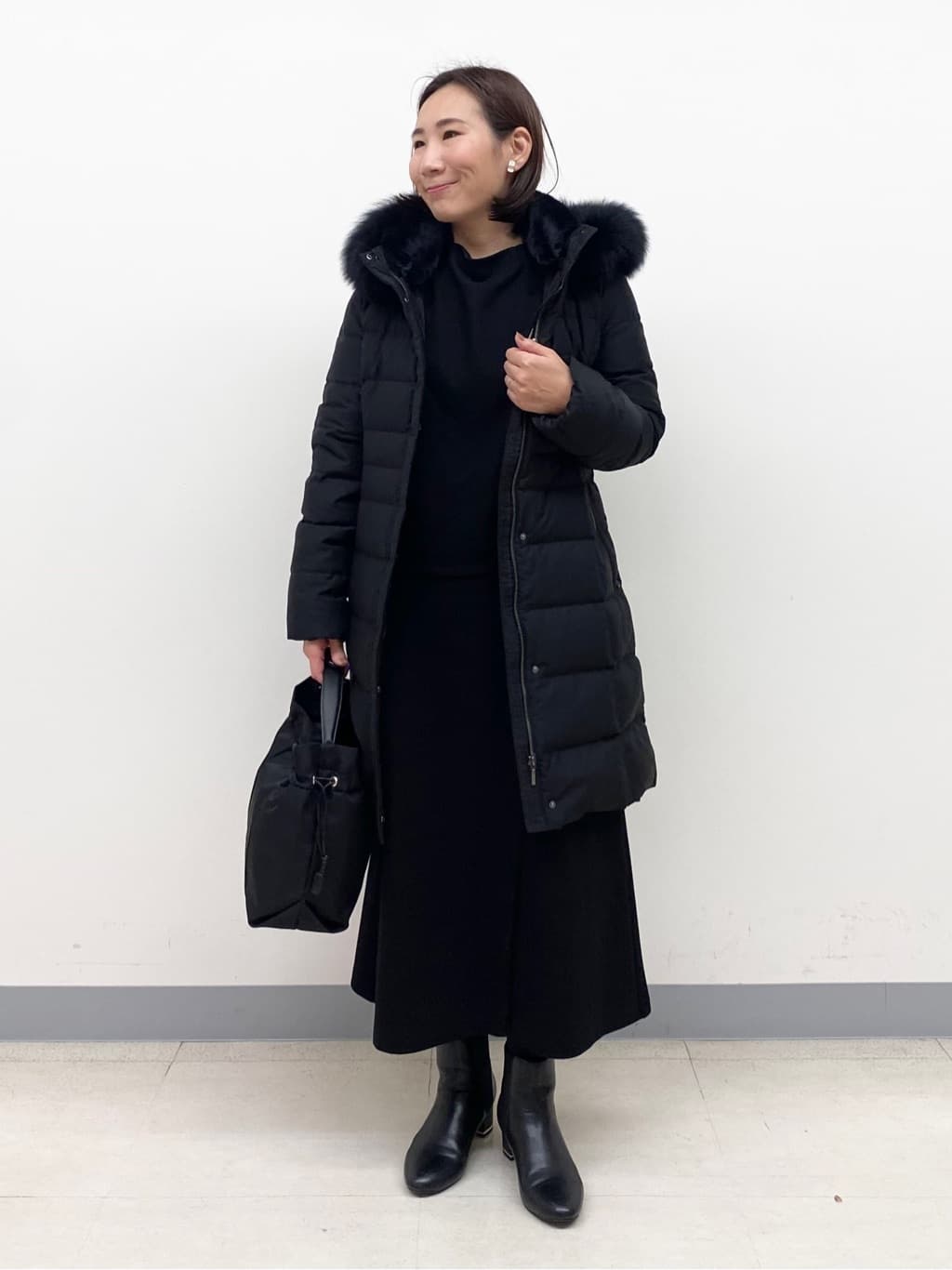 YUKARIさんの「INDIVI｜【名品／撥水／抗菌防臭】ロング丈リサイクルダウンコート」を使ったコーディネート