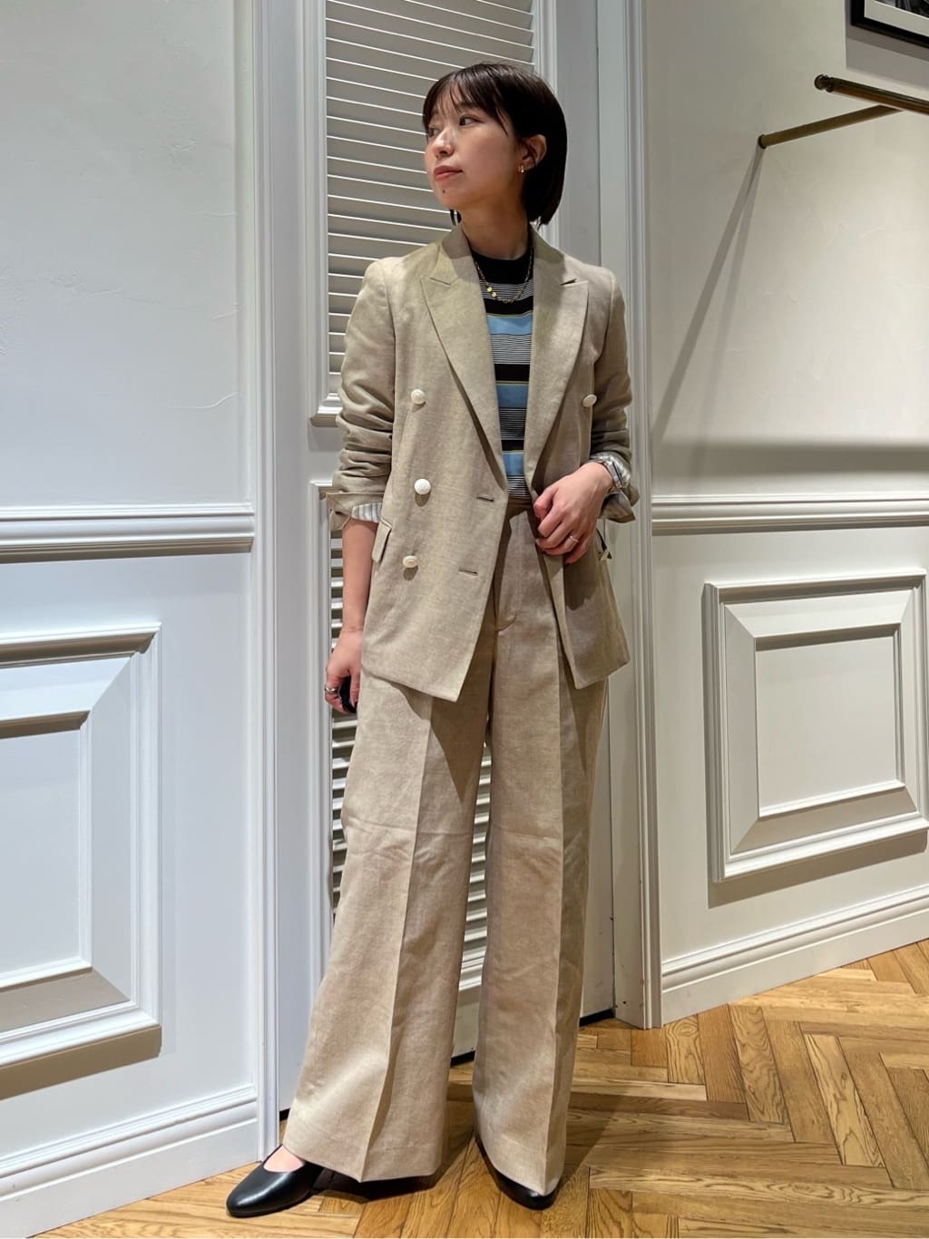 つじ まこさんの「DRESSTERIOR｜【セットアップ可】リネンブレンドダブルブレストジャケット」を使ったコーディネート