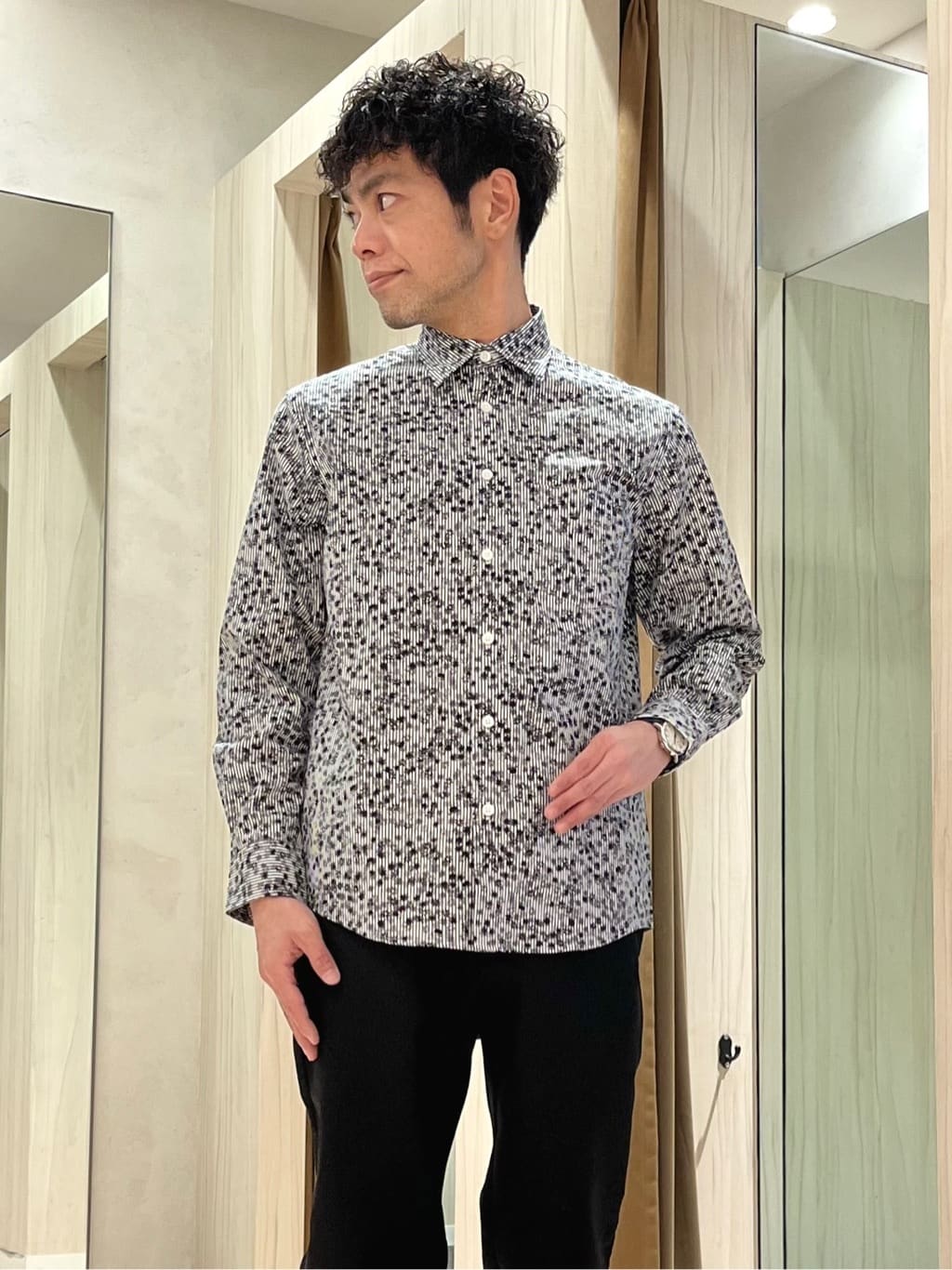URAさんの「TAKEO KIKUCHI｜【None Of Stress】ストレッチ ダウンブルゾン」を使ったコーディネート