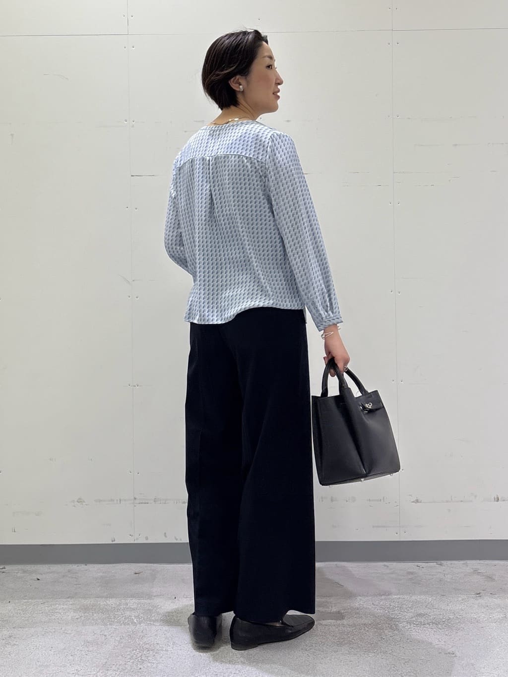 yuriさんの「INDIVI｜【新作褒められパンツ】快温ワイドパンツ」を使ったコーディネート