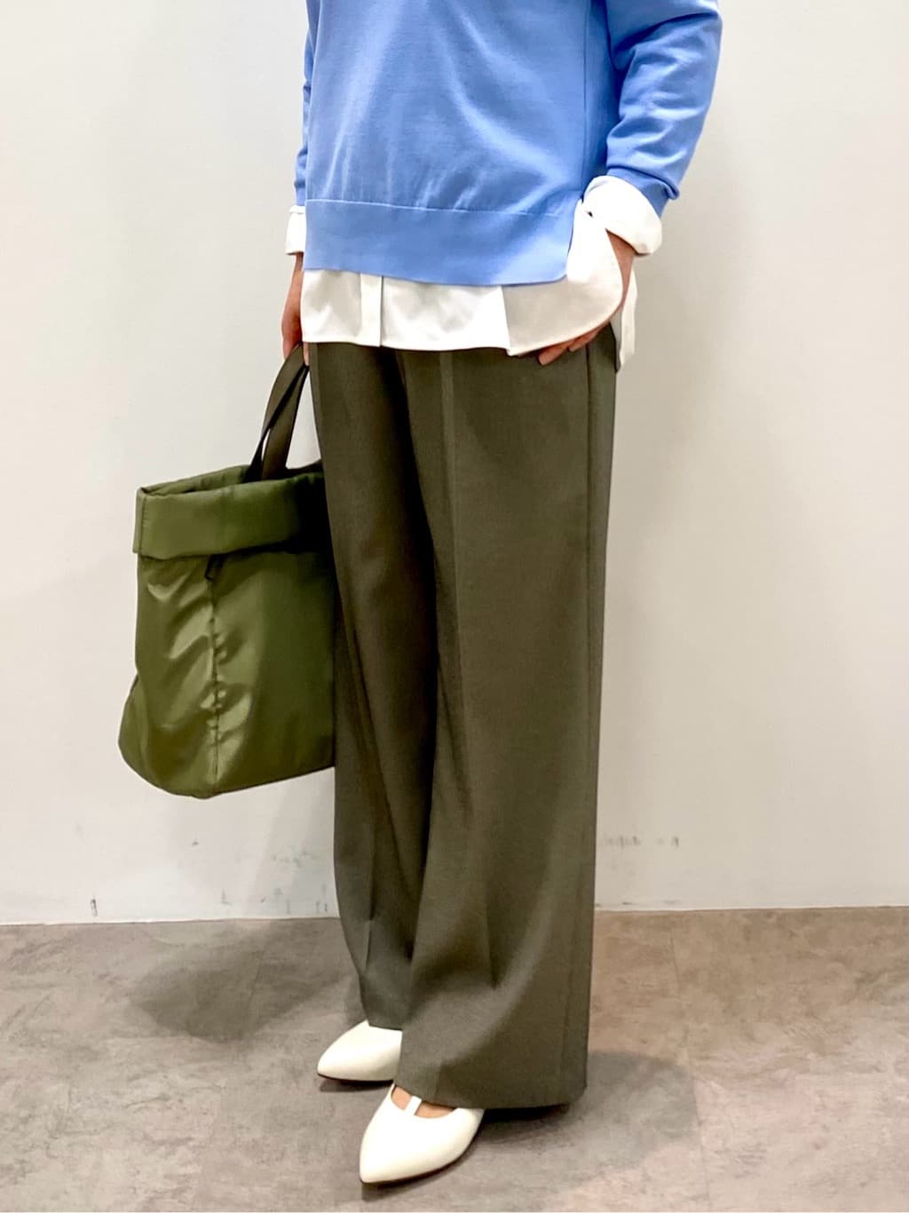 oharaさんの「Reflect｜【撥水】ストレッチタフタミドル丈スタンドカラーコート」を使ったコーディネート