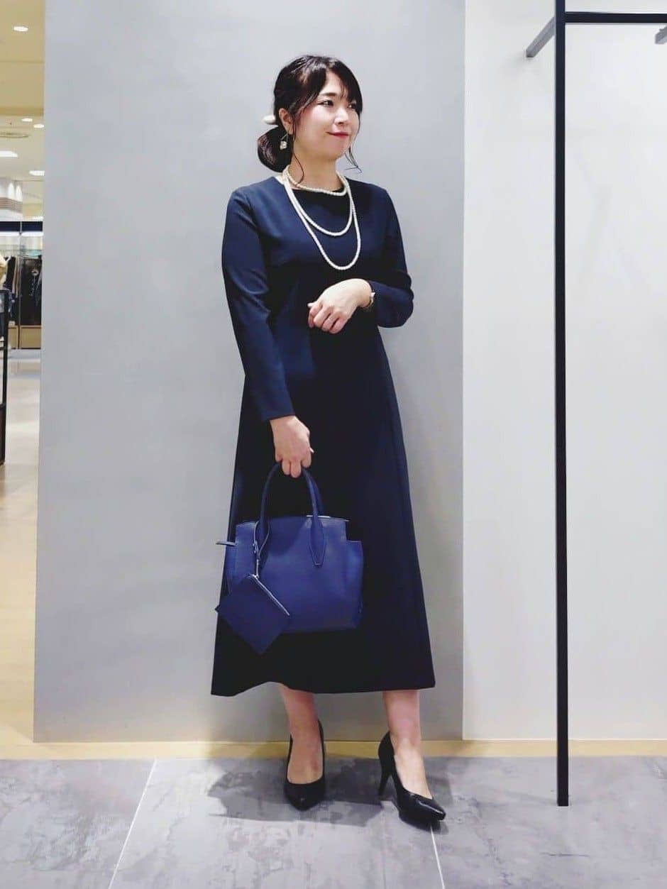 TOMOMIさんの「INDIVI｜【マルチWAY】3点セットパール調ネックレス」を使ったコーディネート