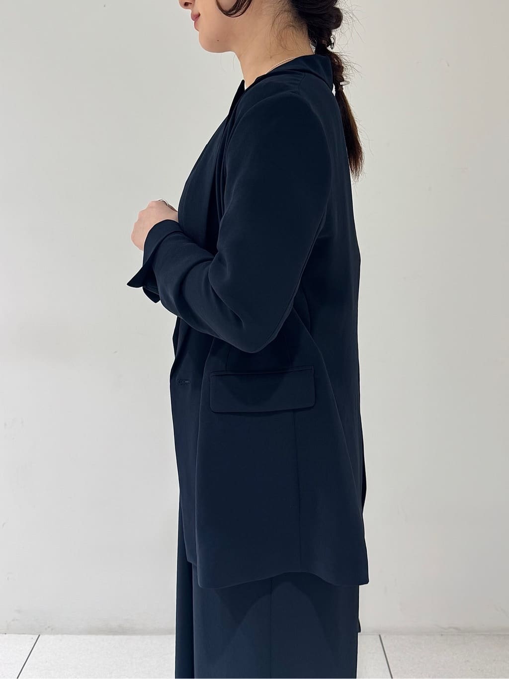 そんさんの「INDIVI｜【洗える／多機能／SETUP可】着る日傘ダブルジャケット」を使ったコーディネート