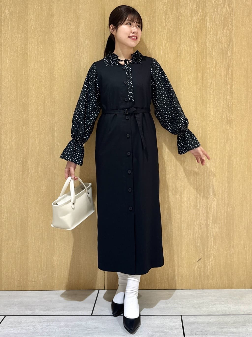 nanaさんの「UNTITLED｜【洗える】スクエアネックジャンパースカート」を使ったコーディネート