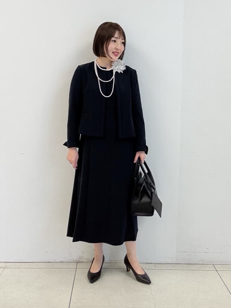 yoshiyaさんの「INDIVI｜【マルチWAY】3点セットパール調ネックレス」を使ったコーディネート