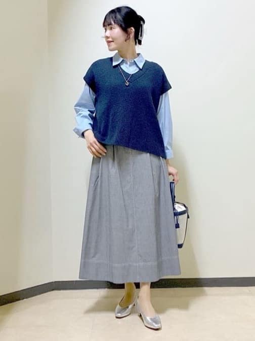  beni_gingerさんの「Reflect｜【レイヤードにおすすめ◎】ドライタッチニットベスト」を使ったコーディネート