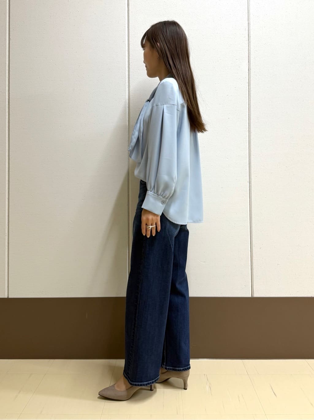 mamiさんの「INDIVI｜【洗える】ジョーゼットボウタイブラウス」を使ったコーディネート