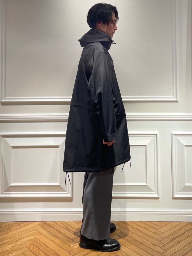 橋本さんの「DRESSTERIOR｜【撥水素材】レインプルーフ フーデッドコート」を使ったコーディネート