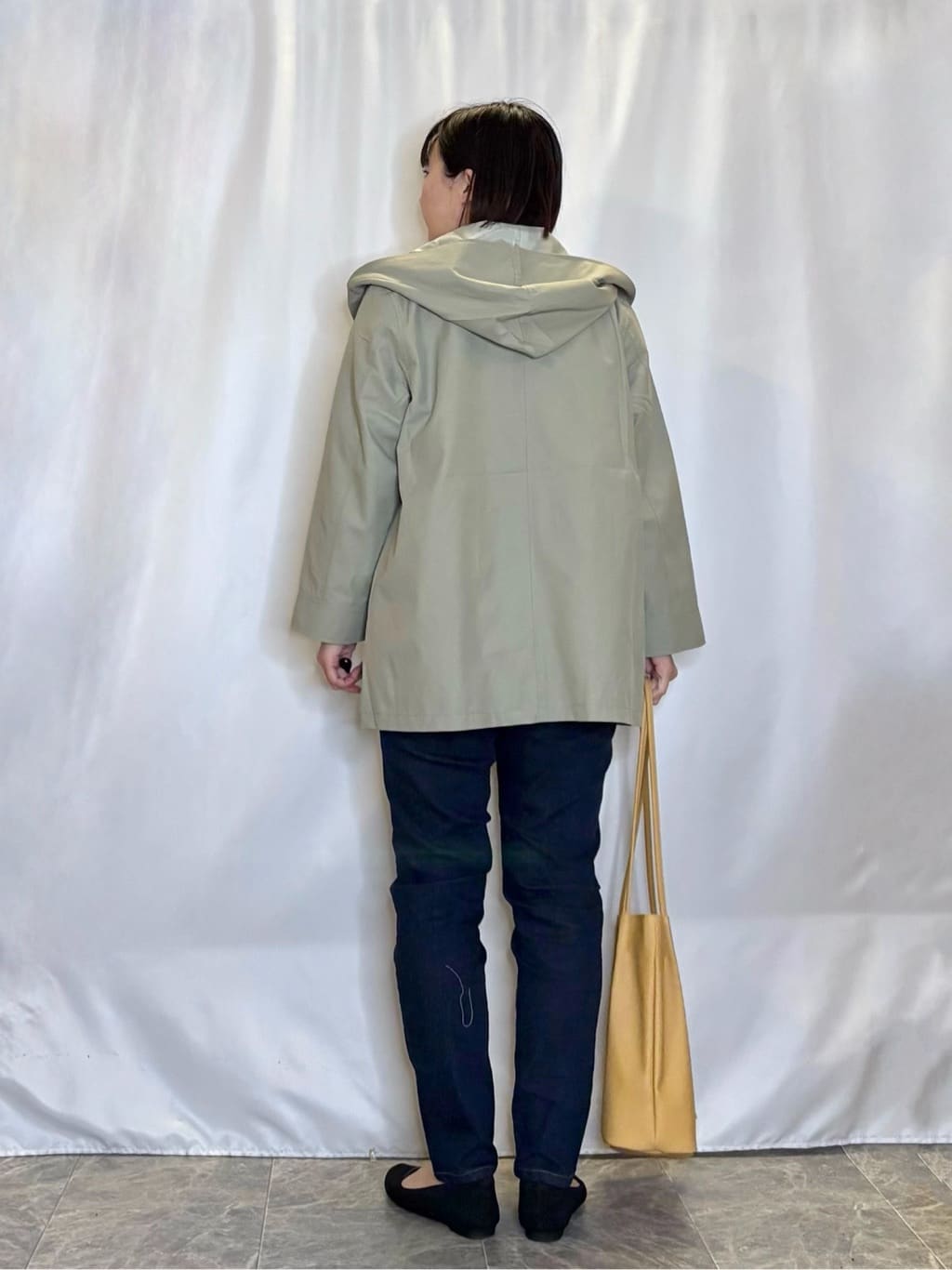 ネリさんの「SHOO･LA･RUE｜【防花粉/洗濯機可/S-LL】ゆったり着られる 大人のテントフーディージャケット」を使ったコーディネート