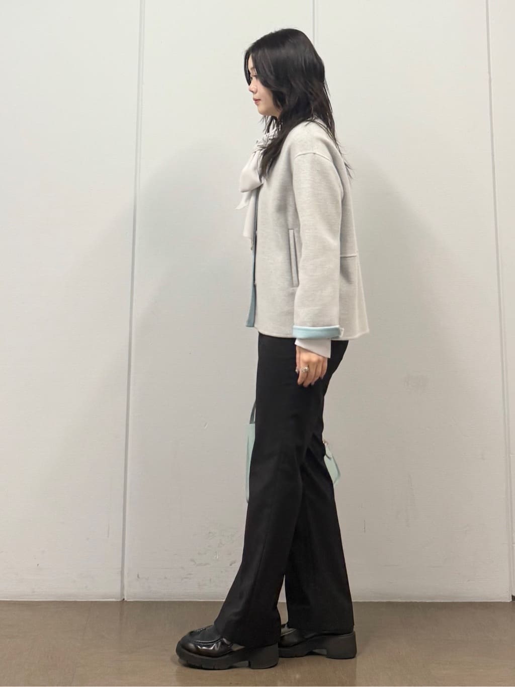 mizukiさんの「INDIVI｜【配色デザイン／ショート丈】ウールリバー ノーカラーコート」を使ったコーディネート