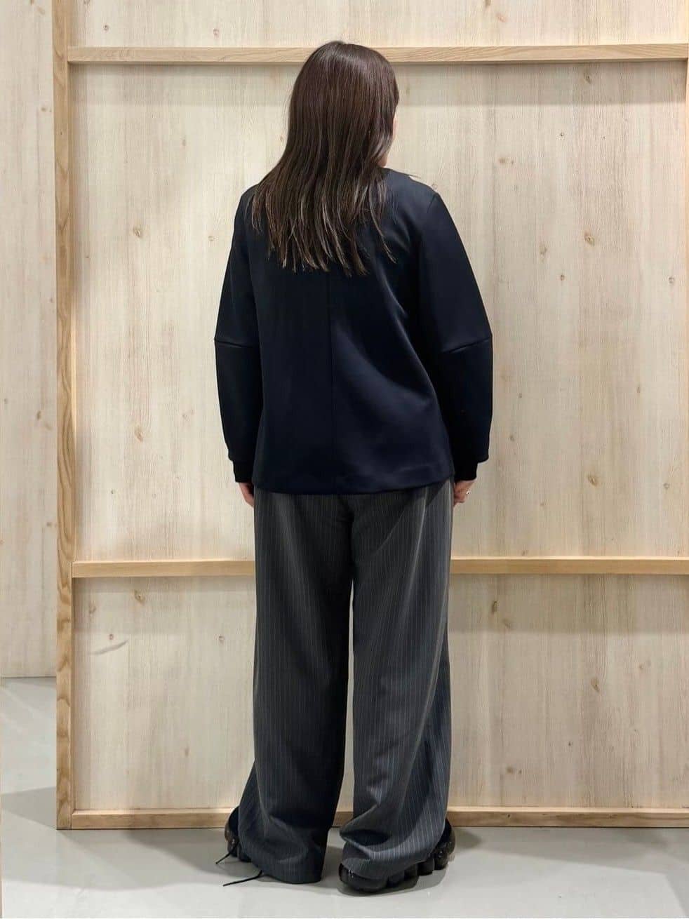 nanaさんの「THE SHOP TK｜ストライプイージーワイドパンツ」を使ったコーディネート