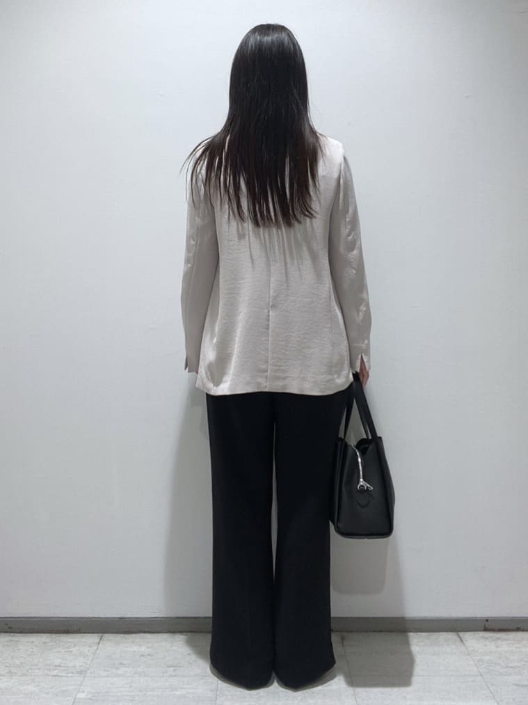 meiさんの「INDIVI｜【洗える／着心地楽ちん】ブラウス風ストライプカットソートップス」を使ったコーディネート