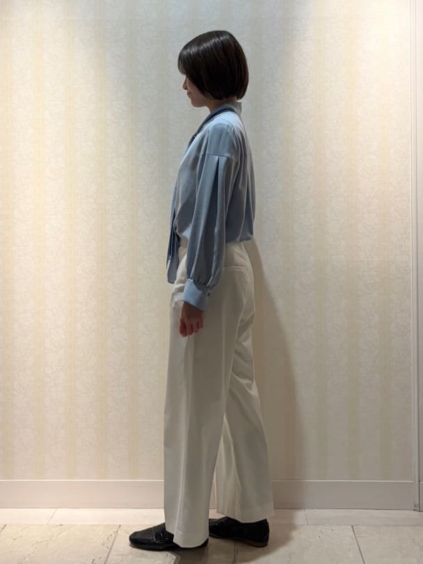 hikaruさんの「INDIVI｜【洗える】ジョーゼットボウタイブラウス」を使ったコーディネート