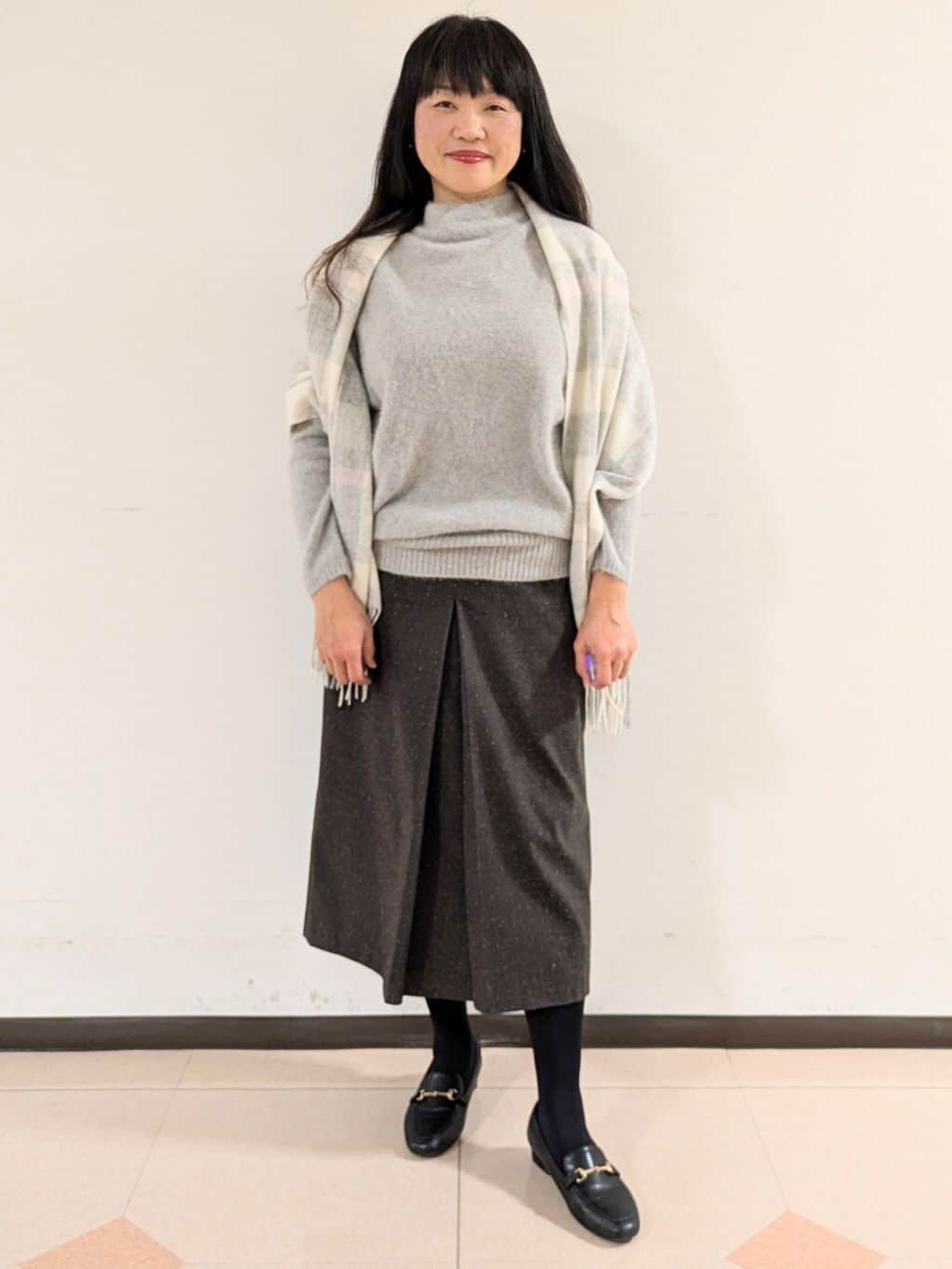 ともさんの「UNTITLED｜【大人な品格/ふわふわニット】フォックスカシミヤ コクーンニット」を使ったコーディネート