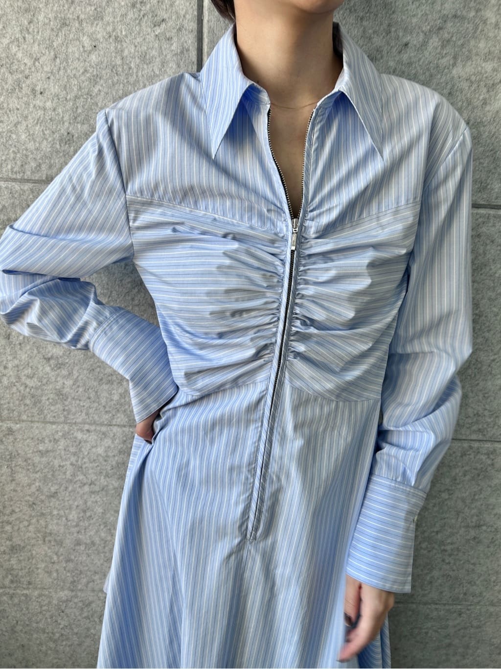 harunaさんの「CODE A｜stripe shirt dress」を使ったコーディネート