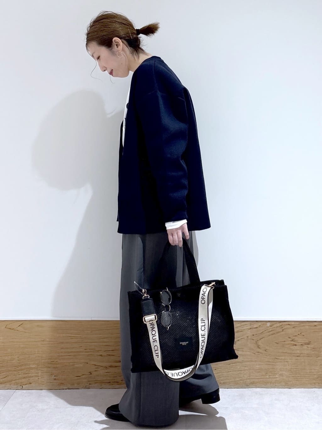 はなさんの「OPAQUE.CLIP｜ロゴプリントロングTシャツ【洗濯機OK】」を使ったコーディネート