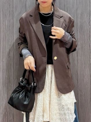 meiさんの「SHOO･LA･RUE｜【S-LL】レイヤードスタイルに チュール切替ロンT」を使ったコーディネート