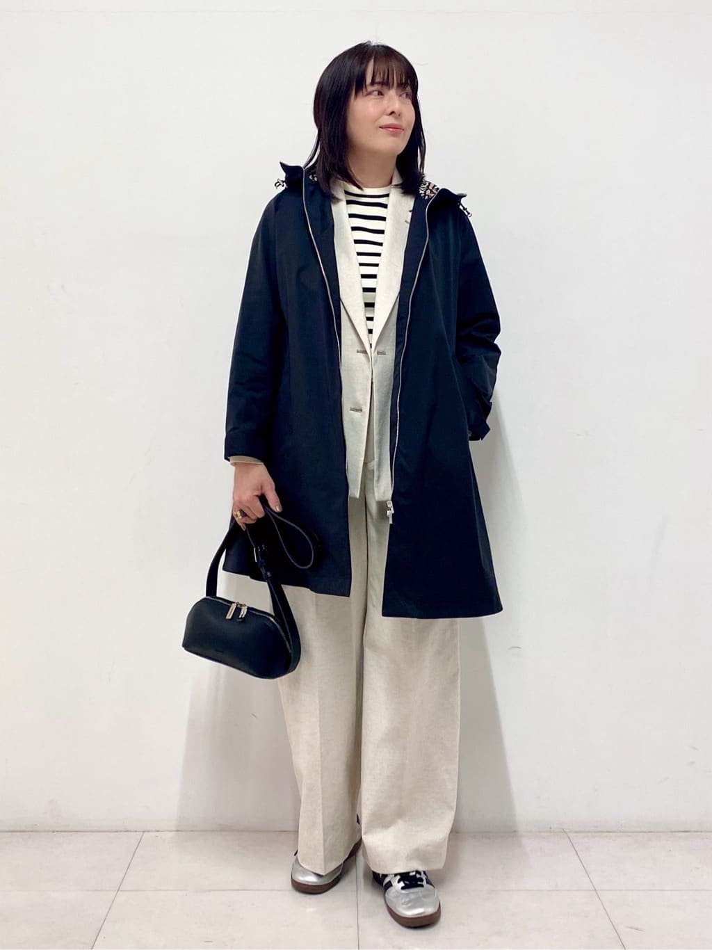 Sawaguchiさんの「DRESSTERIOR｜【ウォッシャブル/撥水素材】撥水フーテッドツイルコート」を使ったコーディネート