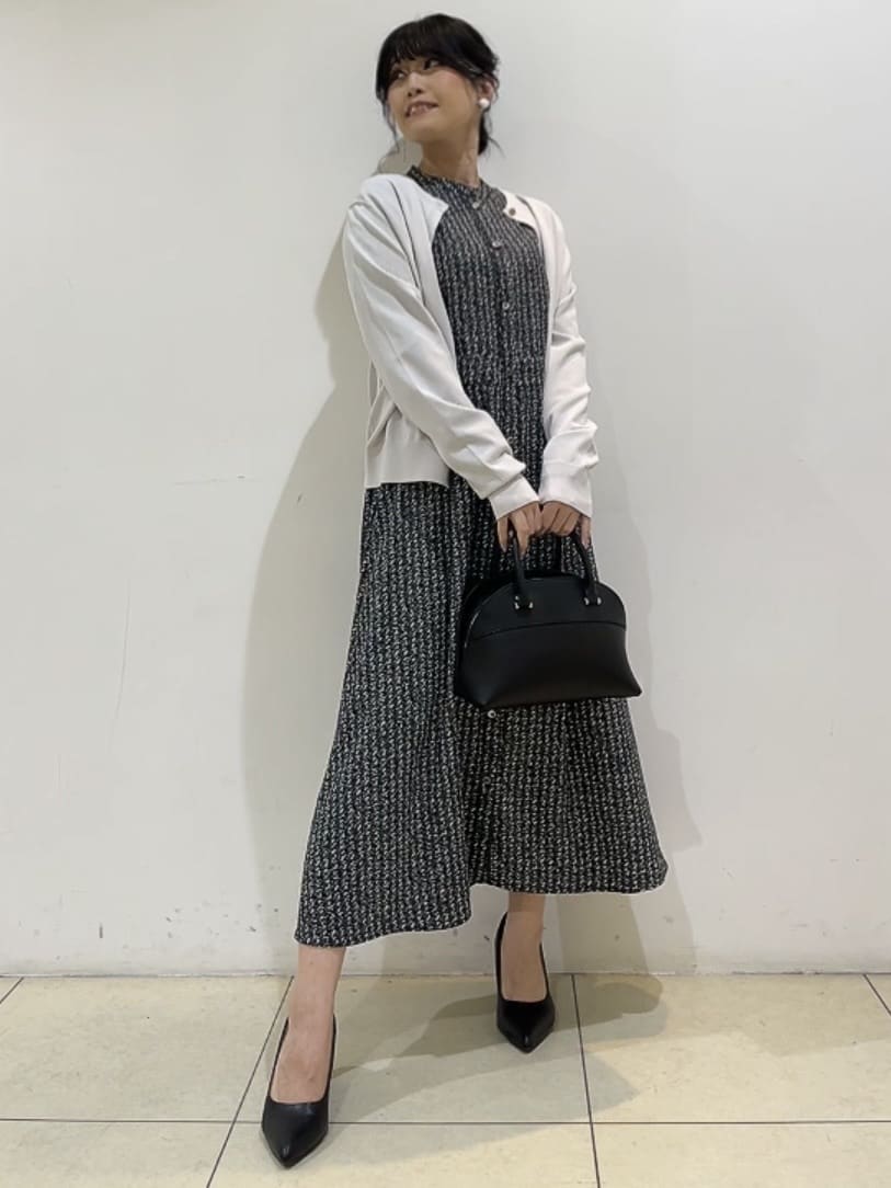 watanabeさんの「UNTITLED｜◆【アンサンブル可/洗える】クルーネックニットカーディガン」を使ったコーディネート