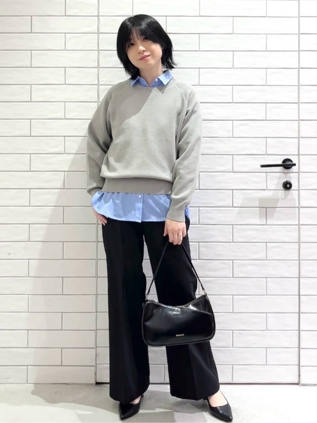 しおりさんの「OPAQUE.CLIP｜スウェットライクニット【洗濯機OK】」を使ったコーディネート
