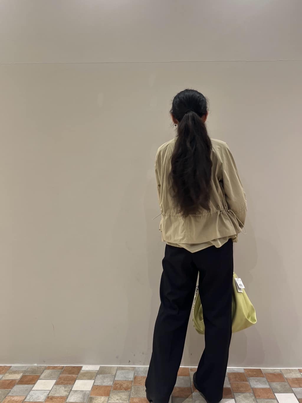 Uminoさんの「INDIVI｜ビスチェレイヤードニット」を使ったコーディネート