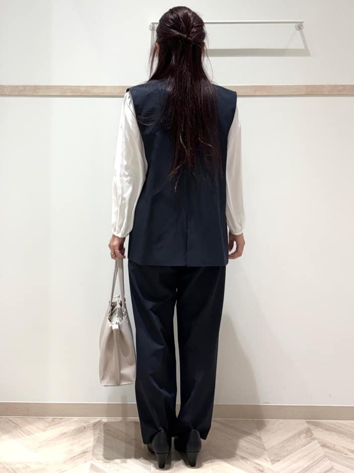 nanaさんの「SHOO･LA･RUE｜【セットアップ可/S-LL/洗濯機可】サッと羽織ってこなれ見え ダブルブレストジレ」を使ったコーディネート