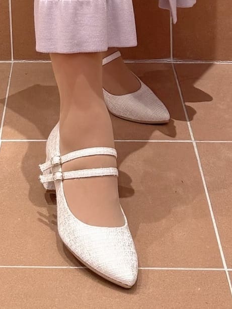 すみれさんの「ESPERANZA｜Wストラップパンプス」を使ったコーディネート
