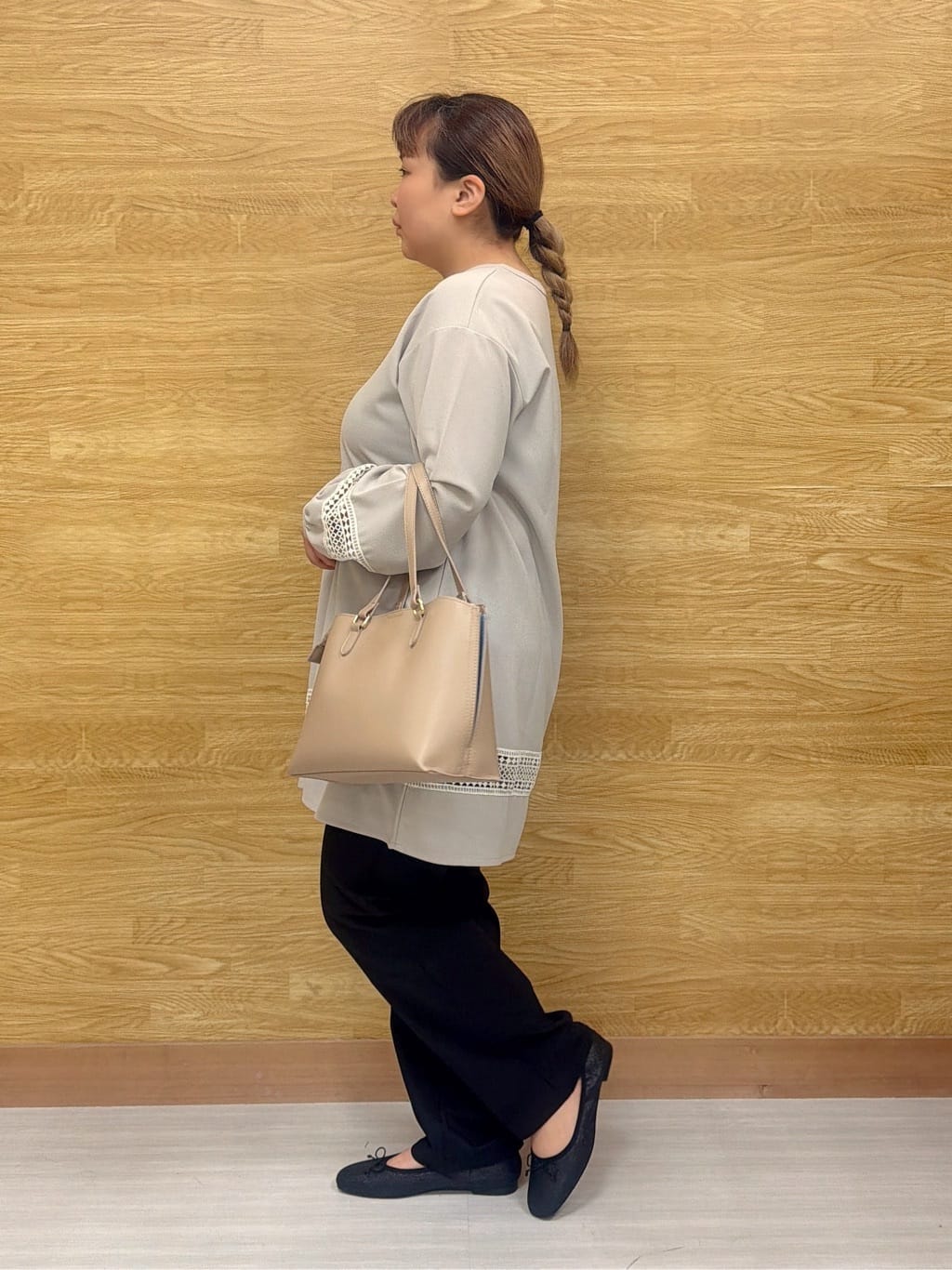 ぁむさんの「SHOO･LA･RUE｜【洗濯機可/SS-LL】すらっときれい見え 大人のストレッチストレートパンツ」を使ったコーディネート