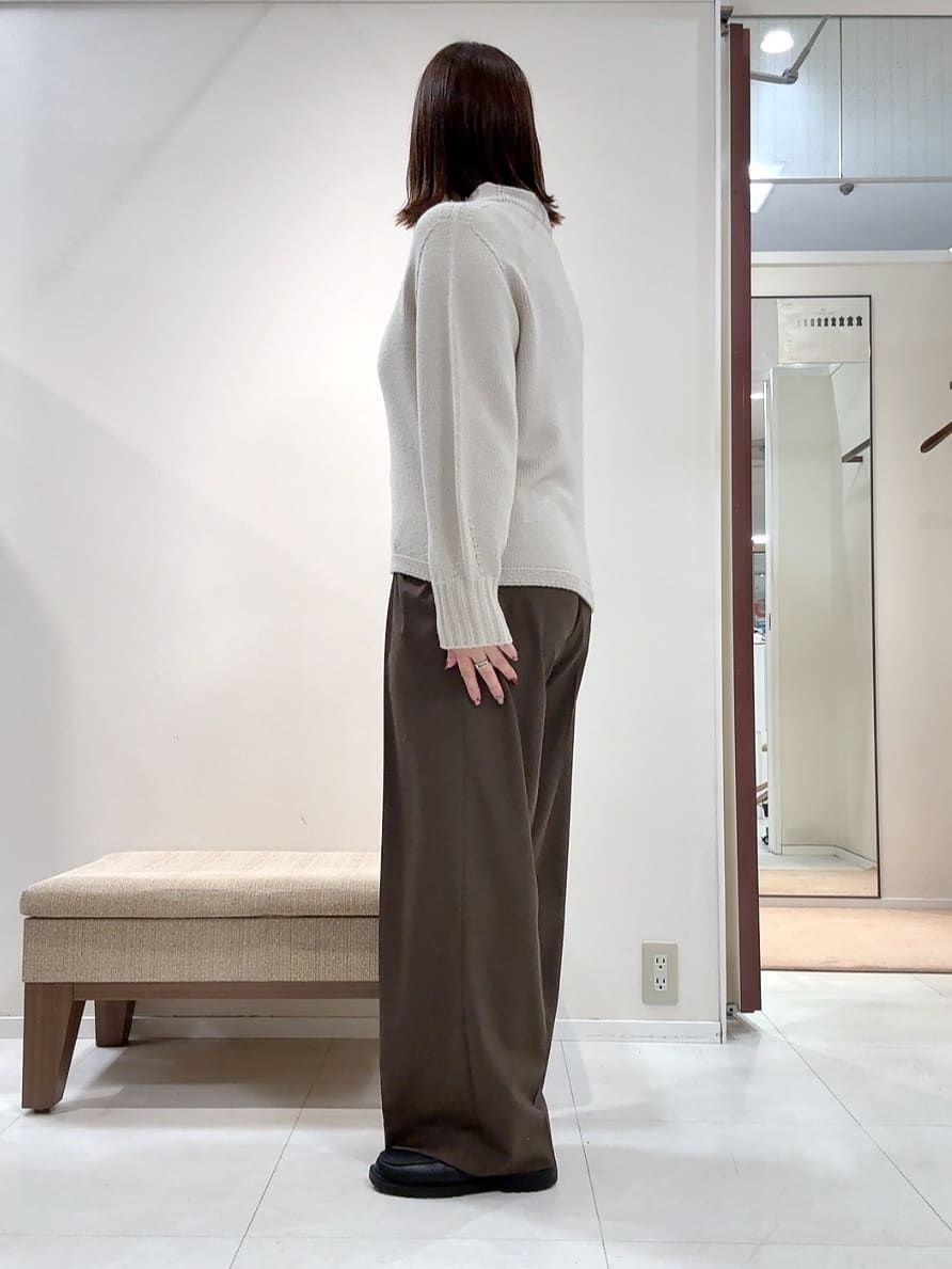 YUIさんの「UNTITLED｜【はっ水機能/フード取り外し可】ミディダウンコート」を使ったコーディネート