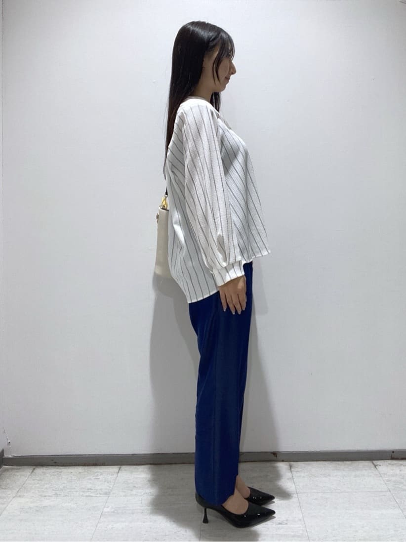 meiさんの「INDIVI｜【洗える／着心地楽ちん】ブラウス風ストライプカットソートップス」を使ったコーディネート