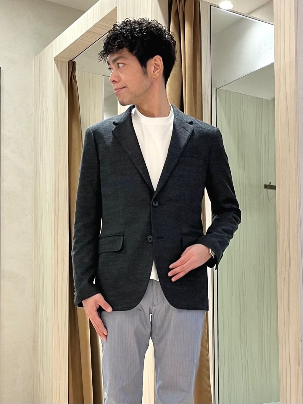 URAさんの「TAKEO KIKUCHI｜カシミヤブレンド ビーバー調ピンヘッドスタンドカラーコート」を使ったコーディネート